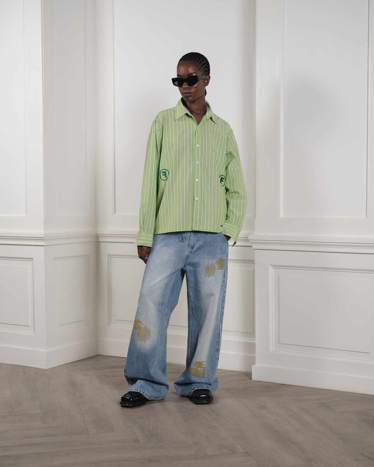 striped f circle shirt green